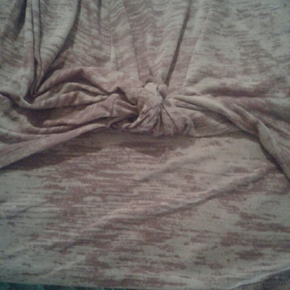 blouse - Picture 2 of 2